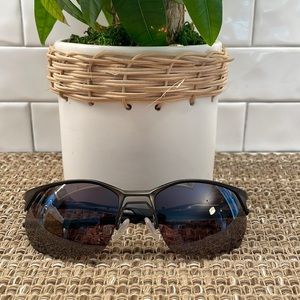 Oakley Polarized Unisex Wire Tap  2.0 sunglasses